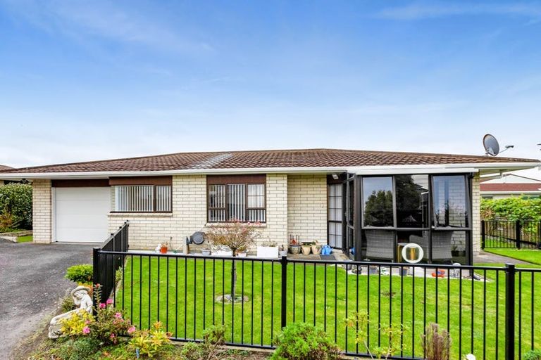 Photo of property in 3 Webster Street, Westown, New Plymouth, 4310
