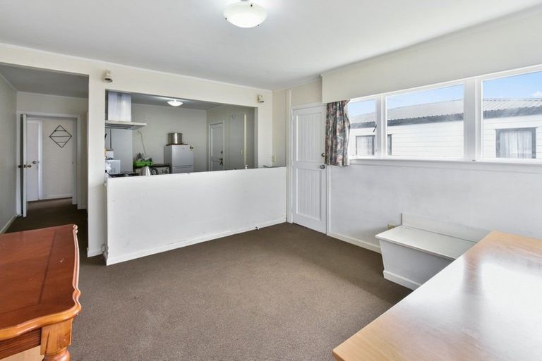 Photo of property in 1/31 Solveig Place, Randwick Park, Auckland, 2105