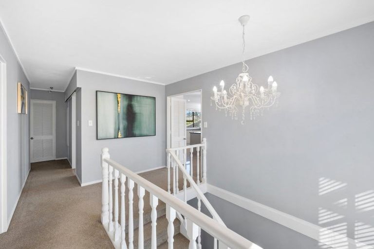 Photo of property in 15 Pigeon Mountain Road, Half Moon Bay, Auckland, 2012