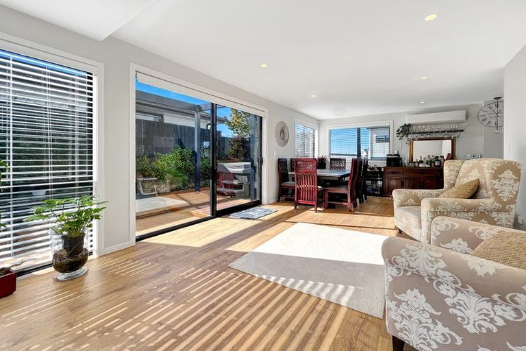 Photo of property in 3 Podgora Avenue, Kumeu, 0810