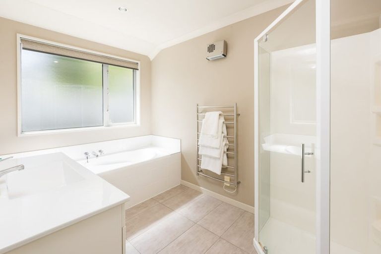 Photo of property in 25 Clearwater Place, Mayfield, Blenheim, 7201