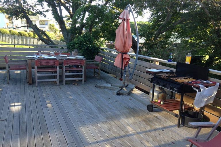 Photo of property in 35 Leinster Avenue, Raumati South, Paraparaumu, 5032