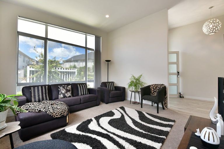 Photo of property in 19 Maka Terrace, Orewa, 0931