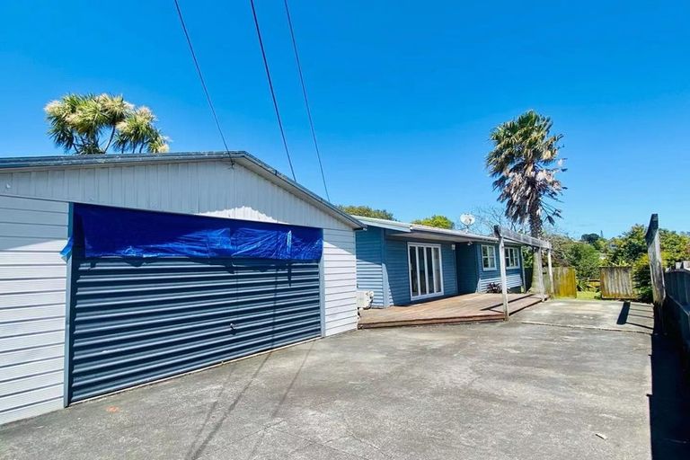 Photo of property in 155 View Road, Sunnyvale, Auckland, 0612