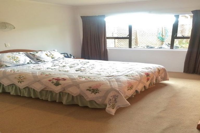 Photo of property in 11b Camden Place, Papatoetoe, Auckland, 2025