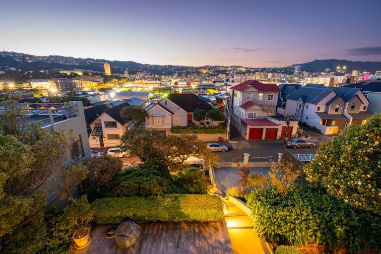 Photo of property in 91 Brougham Street, Mount Victoria, Wellington, 6011