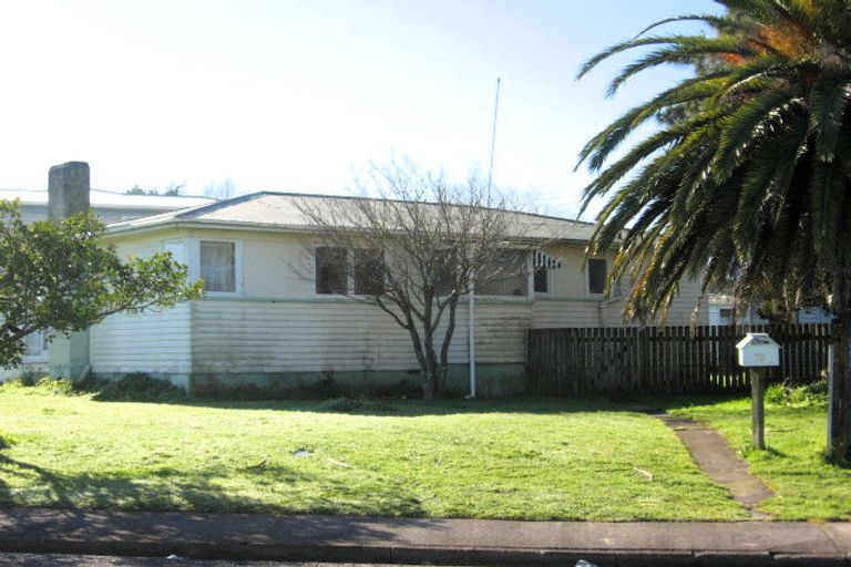 Photo of property in 79 Cargill Street, Papakura, 2110