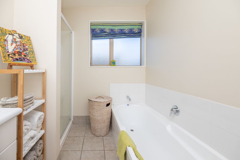 Photo of property in 13 Parkinson Place, Woodend, 7610