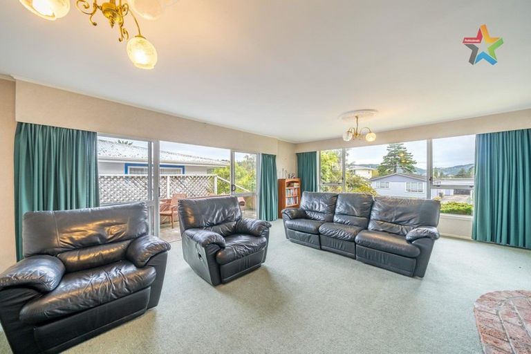 Photo of property in 16 Tanekaha Street, Stokes Valley, Lower Hutt, 5019