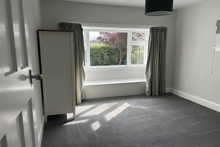 Photo of property in 172 Weston Road, St Albans, Christchurch, 8052