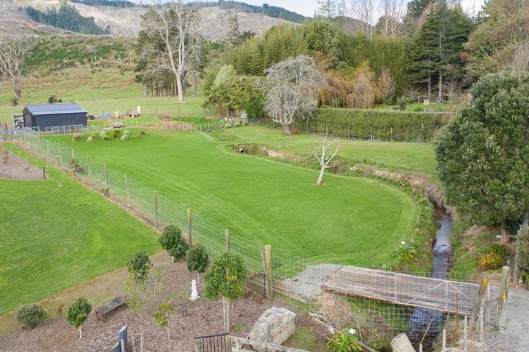 Photo of property in 12 Denton Road, Levin, 5571