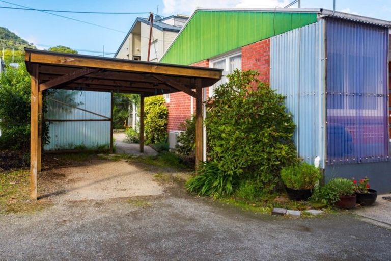 Photo of property in 82b Wellington Street, Picton, 7220