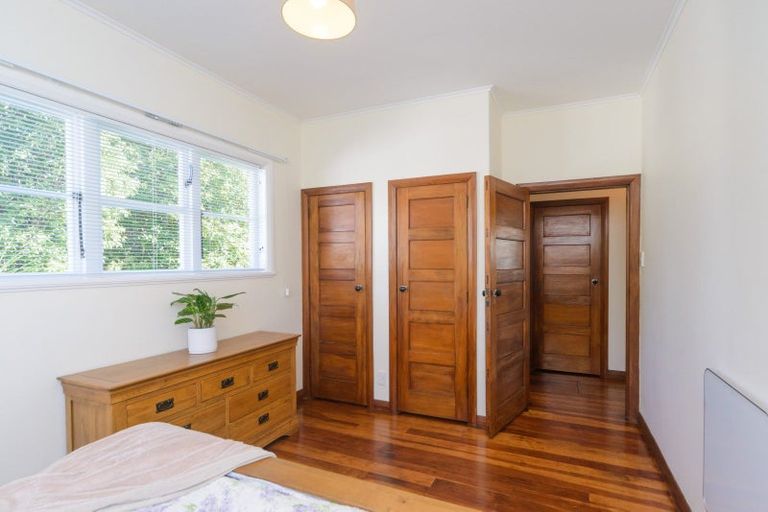 Photo of property in 32 Parata Street, Hokowhitu, Palmerston North, 4410