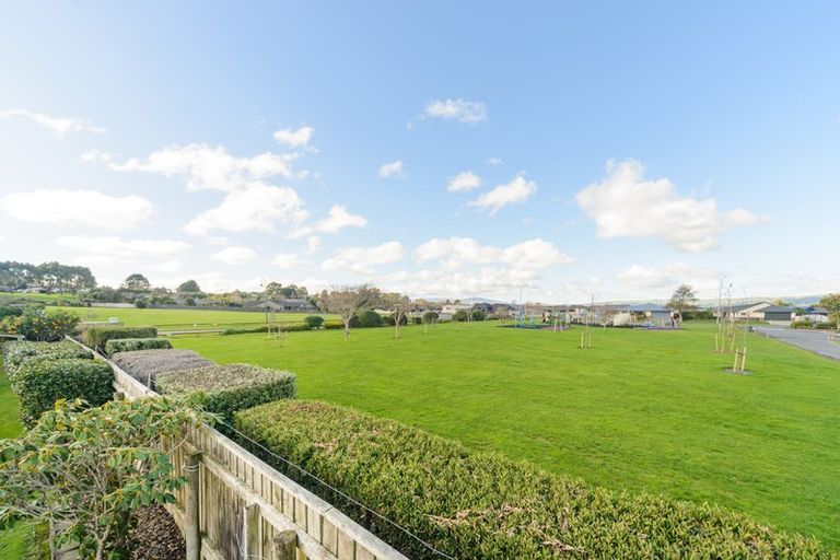 Photo of property in 9 Foxtail Fern, Kelvin Grove, Palmerston North, 4414