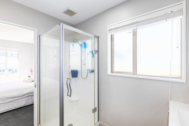 Photo of property in 40 Birkdale Drive, Shirley, Christchurch, 8061