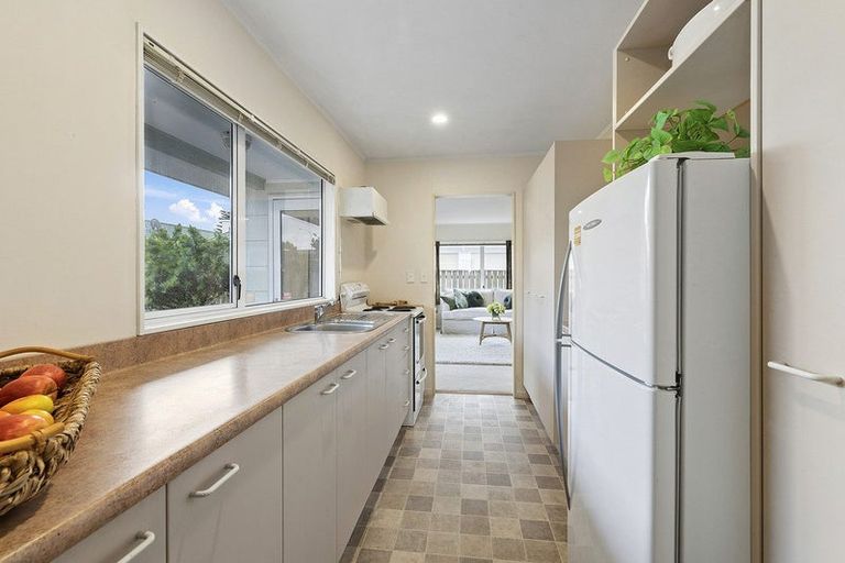 Photo of property in 4/63 Main Road, Titahi Bay, Porirua, 5022