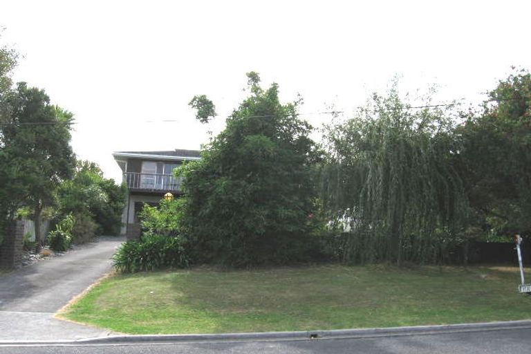Photo of property in 38 Waiake Street, Torbay, Auckland, 0630