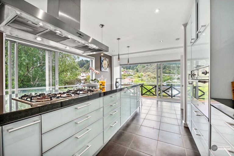 Photo of property in 23 Tapestry Grove, Silverstream, Upper Hutt, 5019