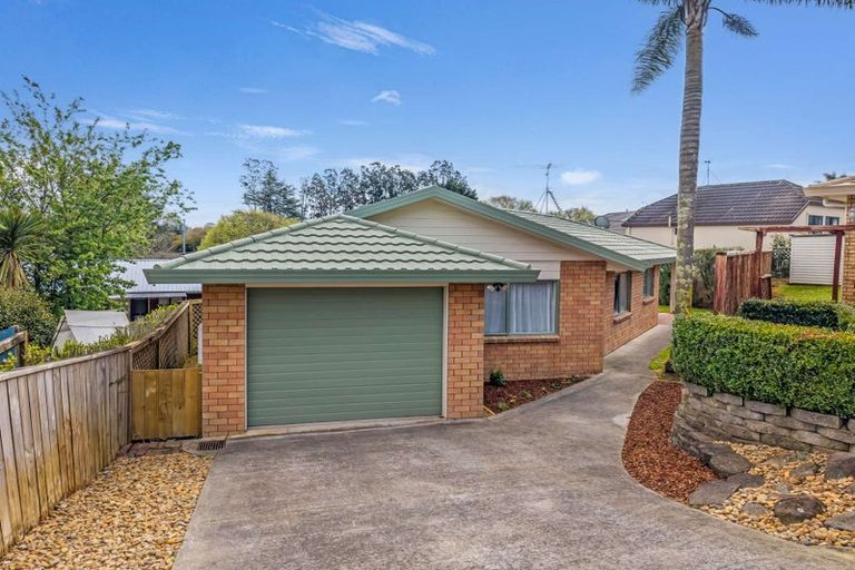 Photo of property in 6a Reynolds Road, Pukekohe, 2120