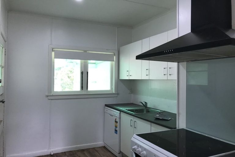 Photo of property in 29 Ballance Avenue, Papatoetoe, Auckland, 2104