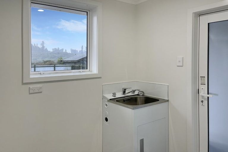 Photo of property in 212 Vaughan Road, Owhata, Rotorua, 3010