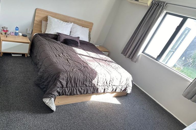 Photo of property in 74a Sylvan Street, Hillmorton, Christchurch, 8024