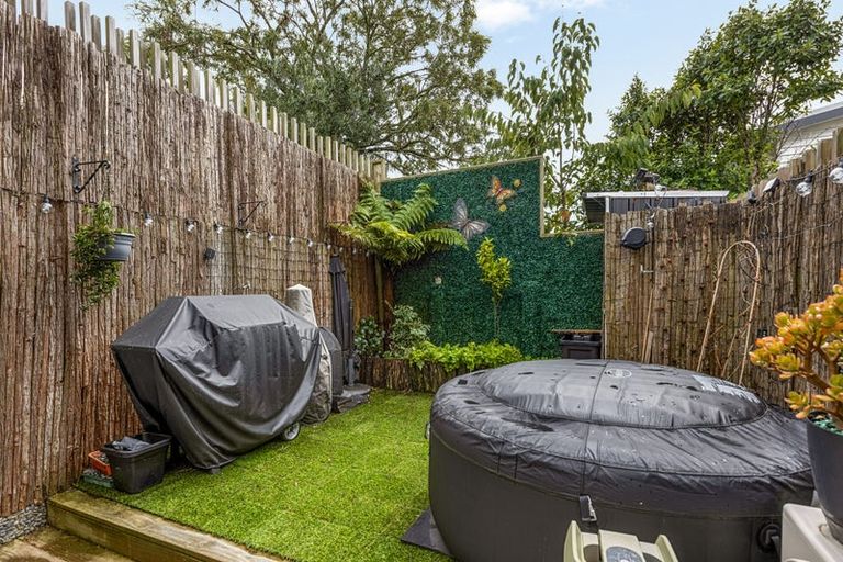 Photo of property in 3/23 Middleton Road, Johnsonville, Wellington, 6037