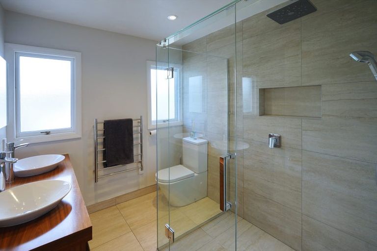 Photo of property in 17 Joyce Crescent, Ilam, Christchurch, 8041