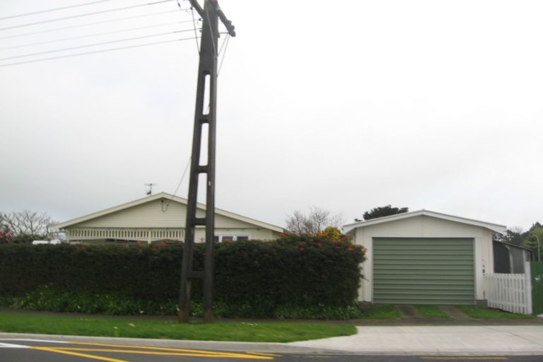 Photo of property in 35 Grey Street, Waitara, 4320