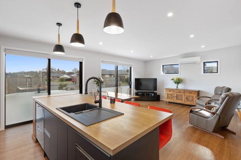 Photo of property in 1 Tarata Grove, Lansdowne, Masterton, 5810