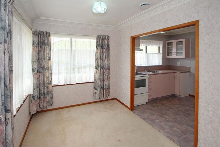 Photo of property in 27 Towey Street, Holmes Hill, Oamaru, 9401