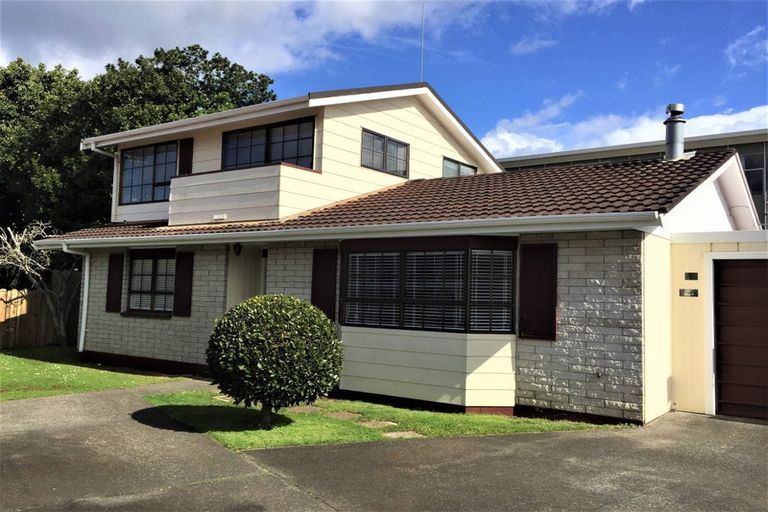 Photo of property in 1/2 Wolfe Street, Regent, Whangarei, 0112
