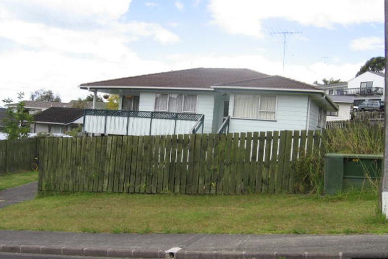 Photo of property in 4 Tesla Place, Totara Vale, Auckland, 0629
