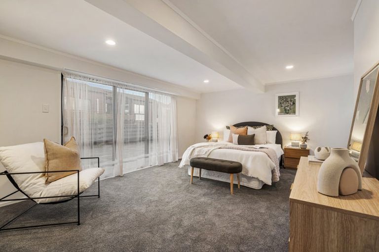 Photo of property in 13a Faulkner Road, Northcote Point, Auckland, 0627