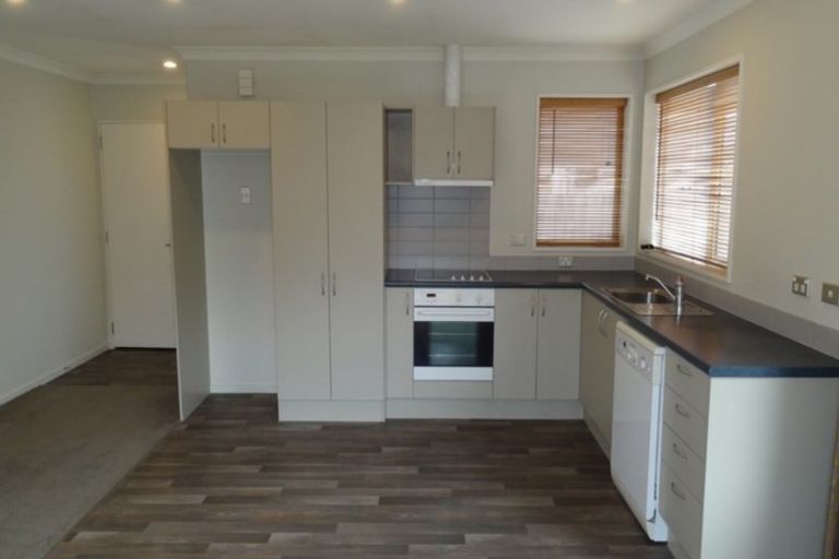 Photo of property in 3/60 Bassett Street, Burwood, Christchurch, 8083