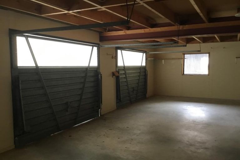 Photo of property in 50-52 The Esplanade, Omokoroa, 3114