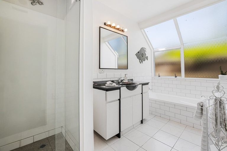 Photo of property in 70 Regency Crescent, Redwood, Christchurch, 8051