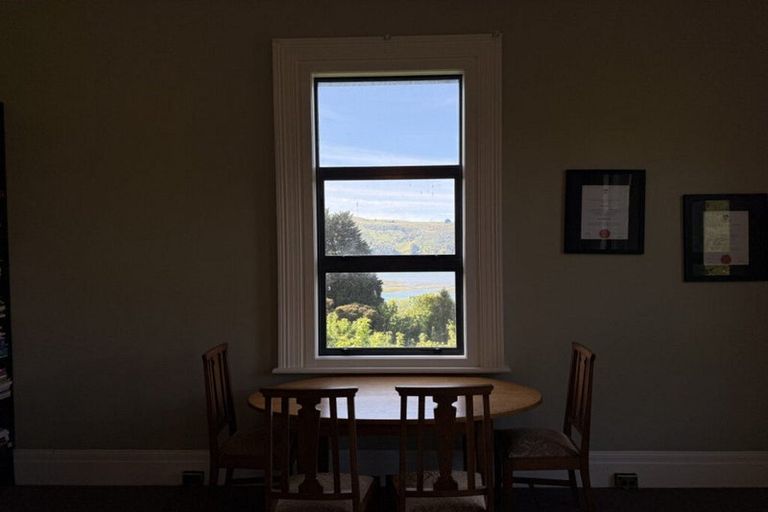 Photo of property in 16 Ascog Road, Ravensbourne, Dunedin, 9022