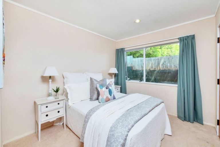 Photo of property in 1/26 Steeple Rise, Pakuranga, Auckland, 2010