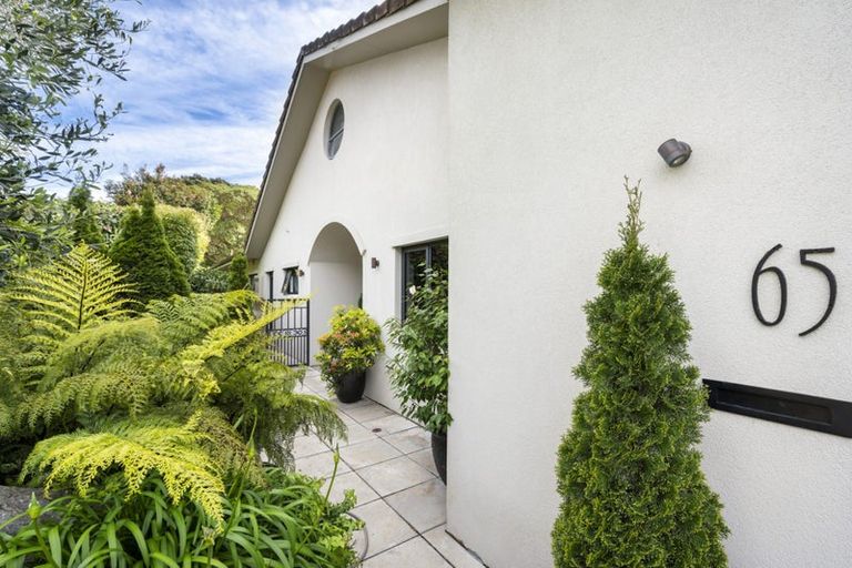 Photo of property in 65 Nicholson Road, Khandallah, Wellington, 6035