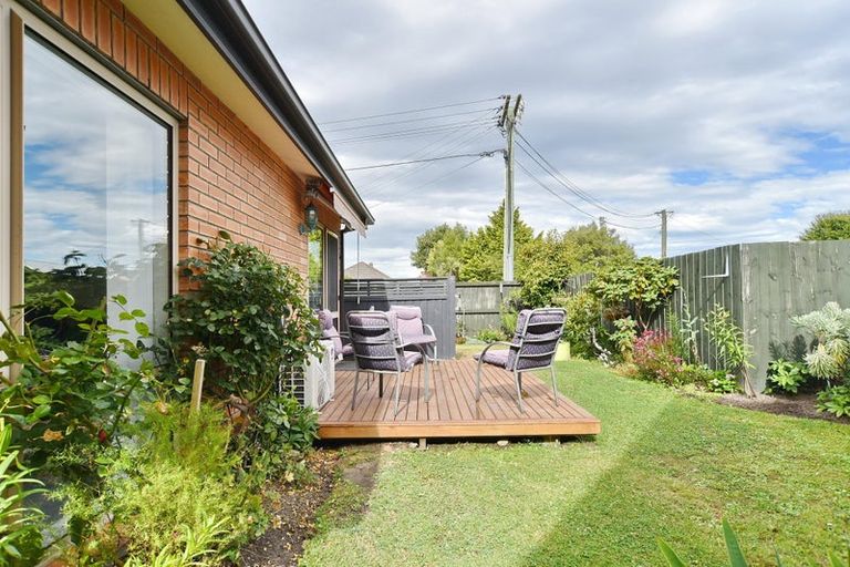Photo of property in 14 Fulham Street, Islington, Christchurch, 8042