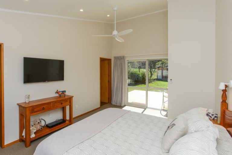 Photo of property in 10 Churchill Drive, Taradale, Napier, 4112