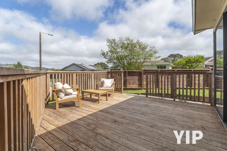 Photo of property in 1/52 Guadeloupe Crescent, Grenada Village, Wellington, 6037