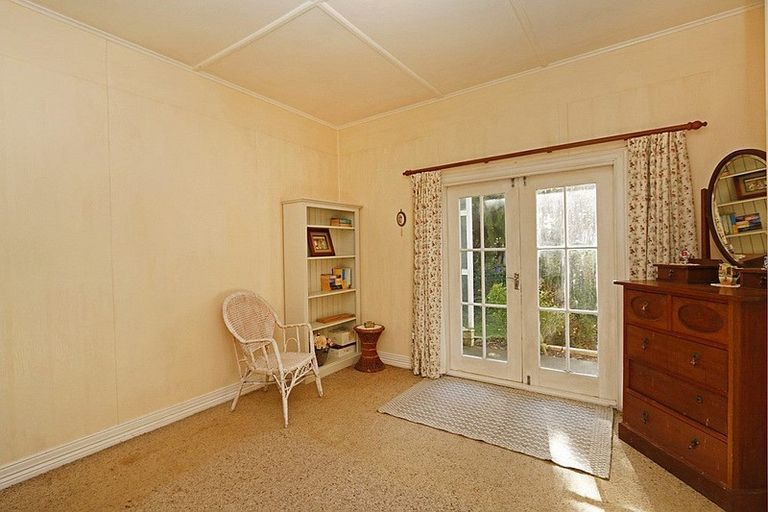 Photo of property in 11 Warwick Road, Stratford, 4332