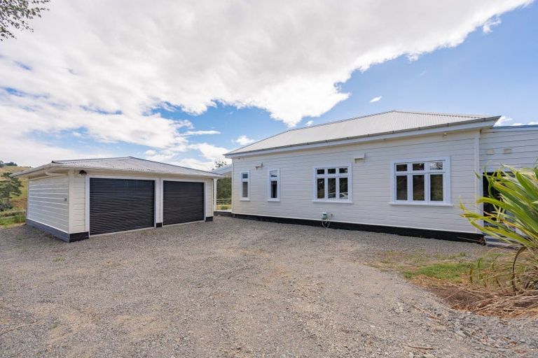 Photo of property in 1986 Taihape Road, Sherenden, Hastings, 4179