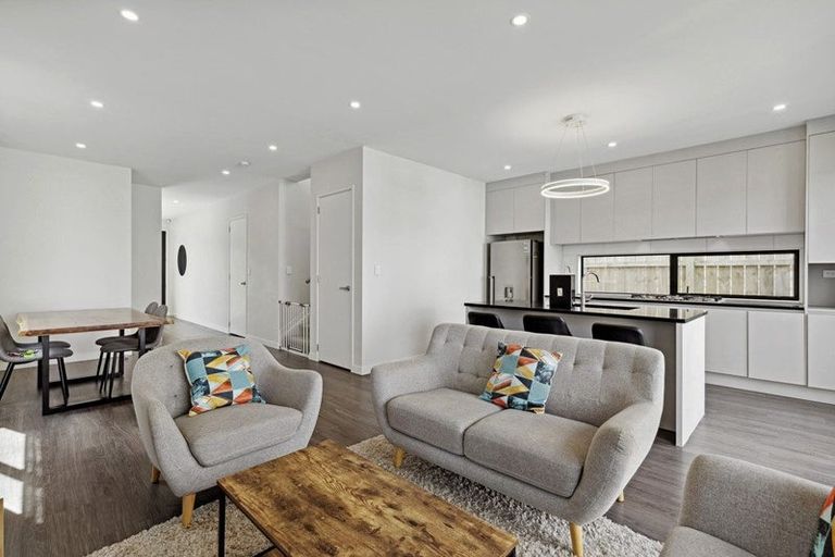 Photo of property in 4 Kea Road, Silverdale, 0932