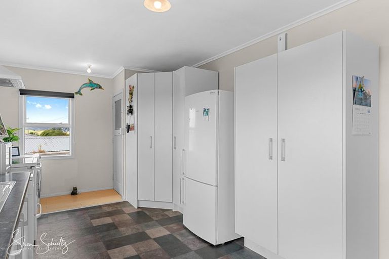 Photo of property in 46 Gorge Road, Maungaturoto, 0520