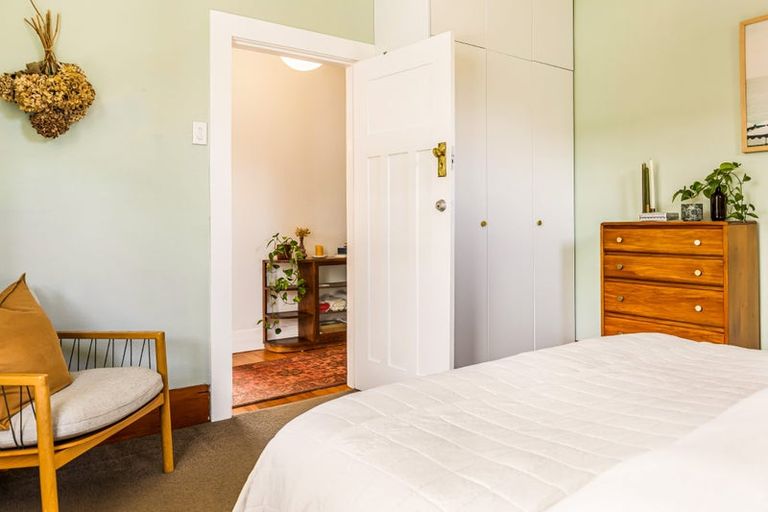 Photo of property in 1/5 Kotuku Street, Te Atatu Peninsula, Auckland, 0610