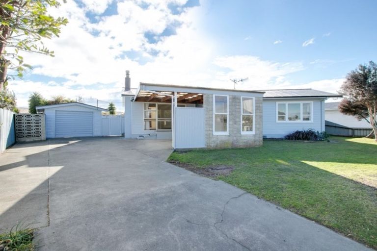 Photo of property in 13 Waterworth Avenue, Onekawa, Napier, 4110