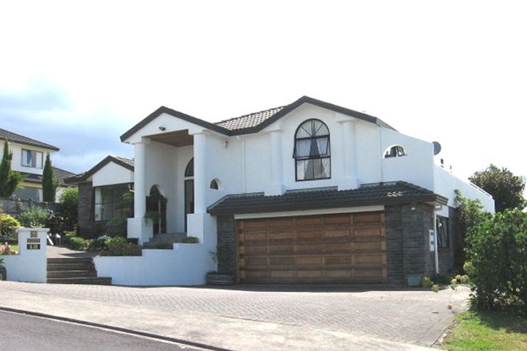 Photo of property in 12 Parkside Road, West Harbour, Auckland, 0618